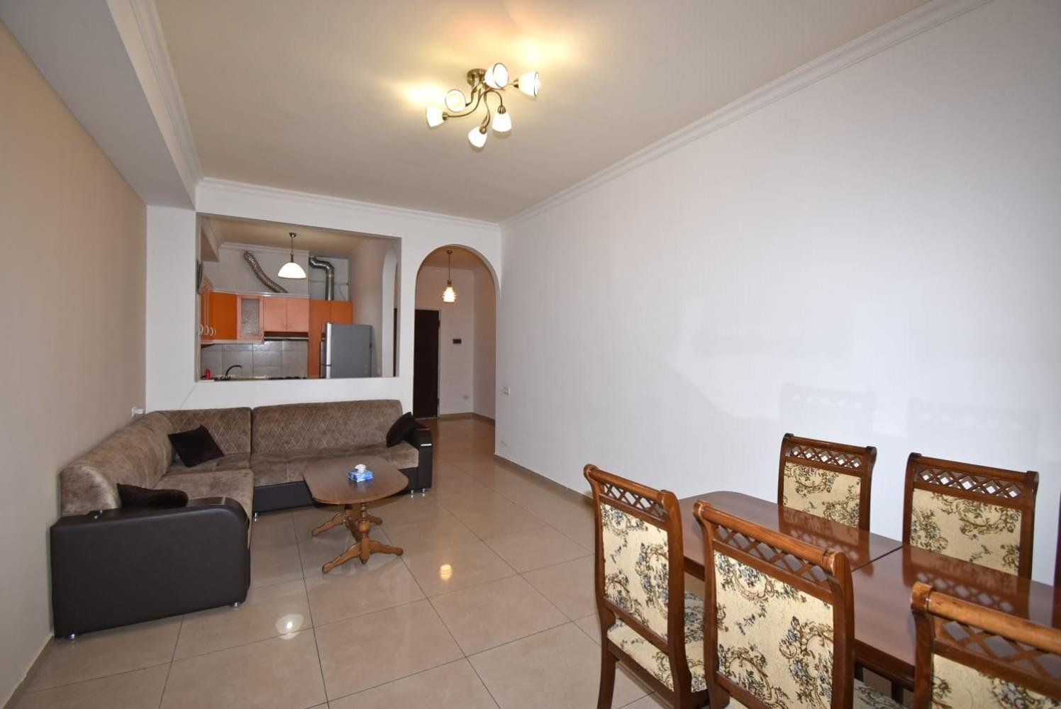 Armenak Apartment In Aram Str 耶烈万 外观 照片