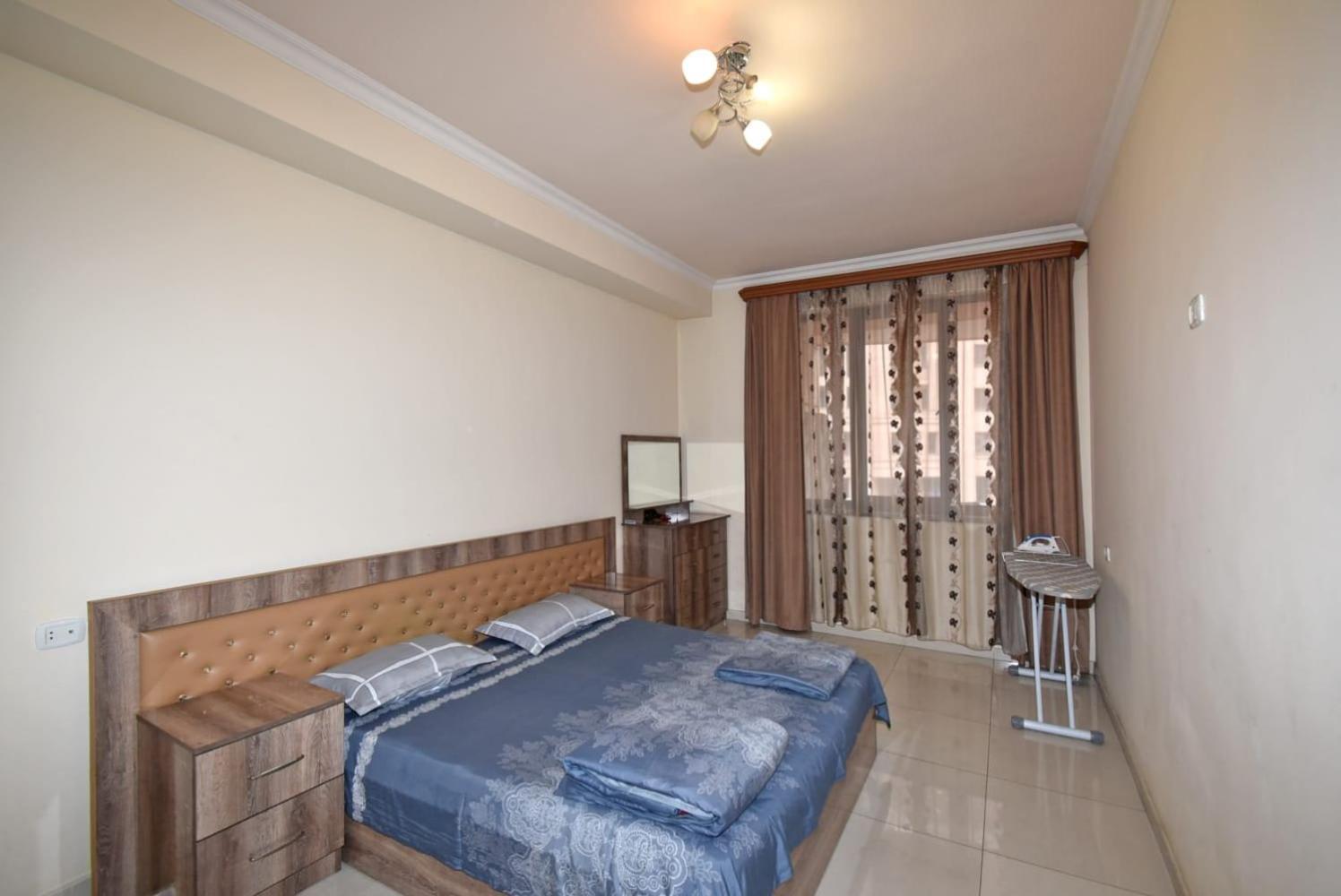 Armenak Apartment In Aram Str 耶烈万 外观 照片